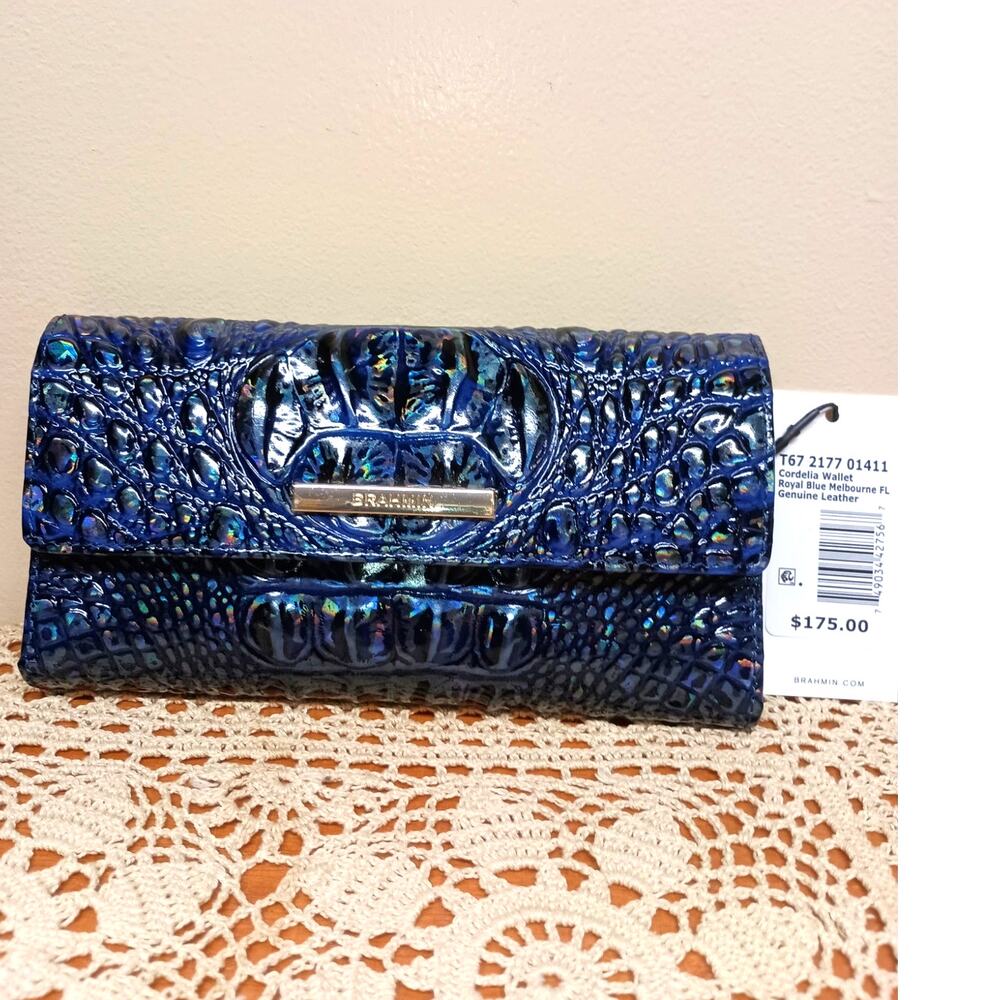 STUNNING NWT BRAHMIN CORDELIA HOLOGRAPHIC ROYAL BLUE WALLET
